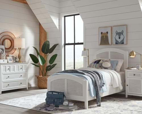 NC Furniture Manufacturer John Thomas Youth Bedroom Setting